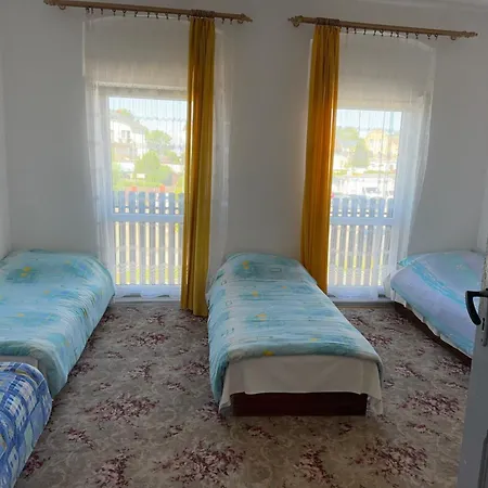 Parkowa 6 Goscinne Konukevi *